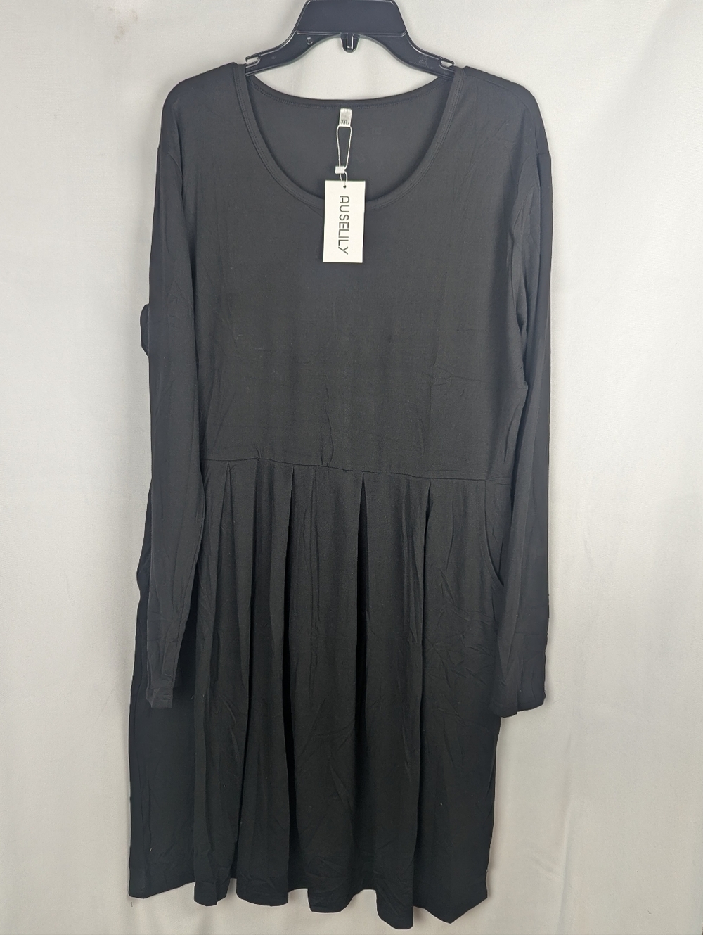 Auselly Black Long Sleeve Pleated Midi Dress